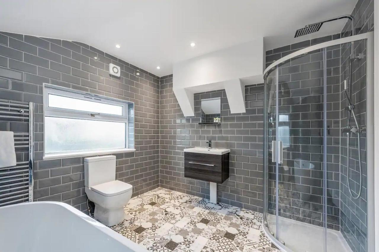 Pembroke House Apartment Norwood Luaran gambar